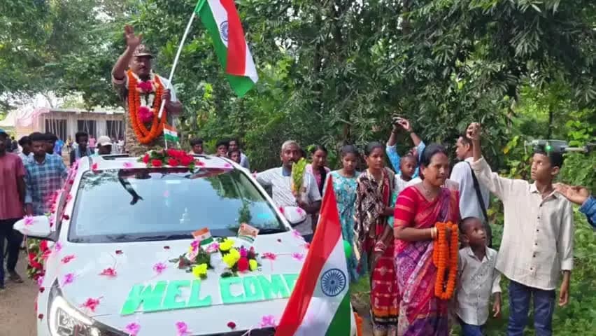 ଉଦଳା: ଗ୍ରାମକୁ ଫେରିଥିବା ଯବାନଙ୍କୁ ବାଲିଡ଼ିହା କଲନୀସାହି ଠାରେ ଗ୍ରାମବାସୀଙ୍କ ପକ୍ଷରୁ ସ୍ଵାଗତ