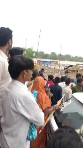 Vijapur kuari nadi badi ufan par hai