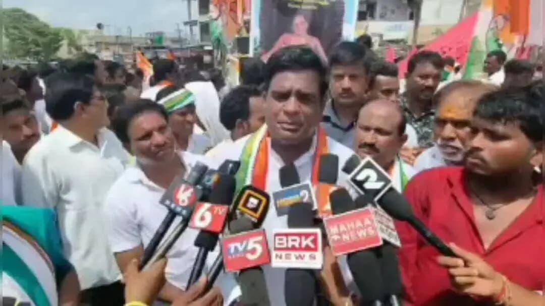 కాగజ్నగర్: వర్గాలను కలపడానికే హరీష్ రావు వచ్చారు: ఎమ్మెల్సీ దండే విటల్