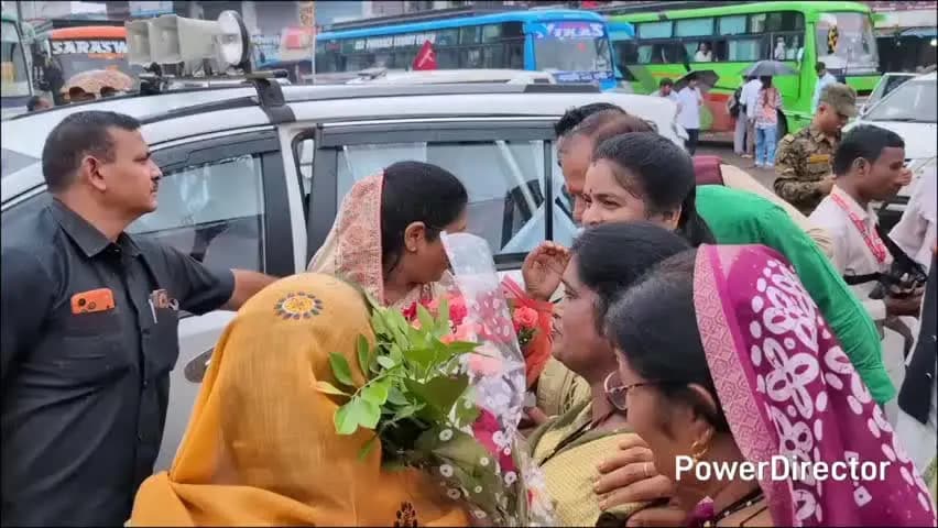 नैनपुर: शिक्षक दिवस पर नगरपालिका प्रांगण में सेवानिवृत्त शिक्षकों का सम्मान, कैबिनेट मंत्री संपतिया उइके हुईं शामिल