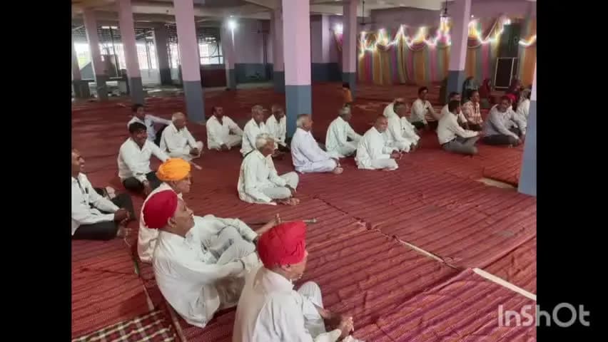 प्रतापगढ़: दलोट में सात दिवसीय भागवत कथा शुरू, पहले दिन श्रद्धालुओं की उमड़ी भीड़
