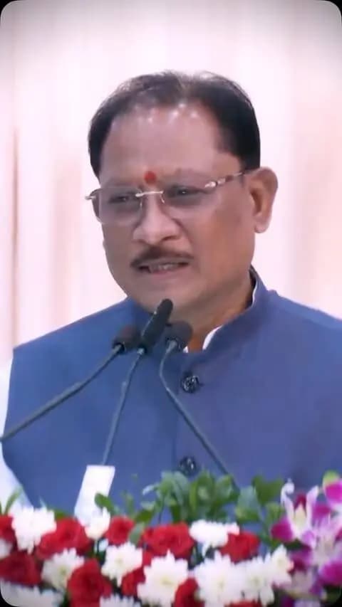 शिक्षा हमारी प्राचीन विरासत, शिक्षक हमारे भविष्य के शिल्पकार।
नालंदा और तक्षशिला से लेकर आज के आधुनिक शिक्षण संस्थानों तक, भारत ने सदैव ज्ञान की परंपरा को आगे बढ़ाया है। क्योंकि शिक्षा विकास का मूलमंत्र है और शिक्षक ही उस विकास की नींव रखकर नई पीढ़ी का भविष्य गढ़ते हैं।
श्री विष्णु देव साय
मुख्यमंत्री, छत्तीसगढ़