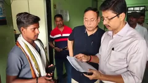 भदोही: भदोही में यूपी-112 ने महिला की जान बचाई, कृष्ण जन्मोत्सव धूमधाम से मनाया गया; युवाओं को 98 करोड़ का ऋण