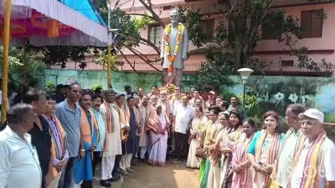 କଟକ ସଦର: ପ୍ରଖ୍ୟାତ ସ୍ୱାଧୀନତା ସଂଗ୍ରାମୀ ତଥା ପୂର୍ବତନ ମୁଖ୍ୟମନ୍ତ୍ରୀ ନବକୃଷ୍ଣ ଚୌଧୁରୀଙ୍କ ପୂର୍ଣ୍ଣାବୟବ ପ୍ରତିମୂର୍ତ୍ତି ଉନ୍ମୋଚିତ