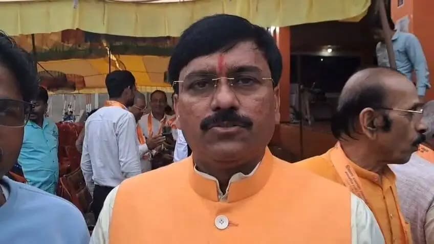 शिक्षकों के सम्मान से ही राष्ट्र निर्माण की नींव मजबूत होती है- राज्यमंत्री धर्मेंद्र सिंह लोधी