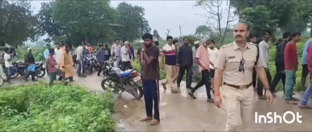 बिछिया: अंजनियां के फूटा ताल तालाब में मिला 21 वर्षीय चंद्रजीत का शव, परिवार ने हत्या की आशंका जताई, पिता का बयान आया