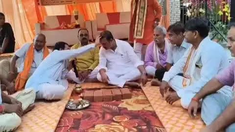 ज्ञानपुर: गोपीगंज में 92 लाख से होगा नर्मदेश्वर महादेव मंदिर का पर्यटन विकास, भूमि पूजन में पहुंचे विधायक विपुल दुबे