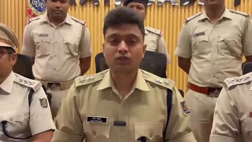 ରାୟଗଡା: ଜିଲ୍ଲାର ବିଭିନ୍ନ ଥାନା ଅଞ୍ଚଳରୁ ଚୋରି ହୋଇଥିବା ବାଇକ ଉଦ୍ଧାର, ଘଟଣାରେ ସମ୍ପୃକ୍ତ ୩ ଚୋର ଗିରଫ ଏ ନେଇ ଏସପି ଙ୍କ ପ୍ରେସମିଟ
