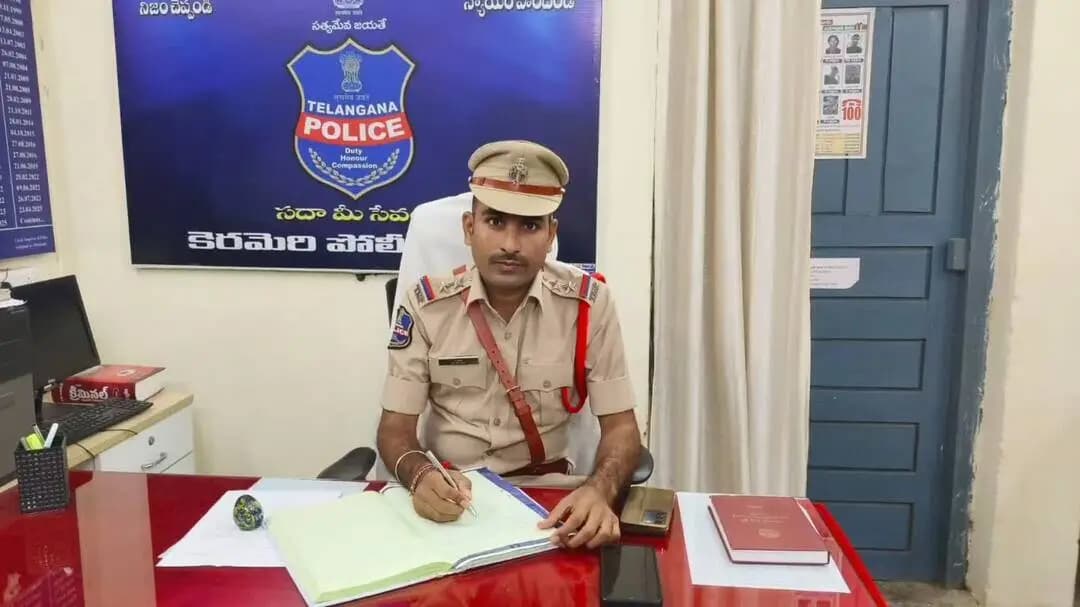 అసిఫాబాద్: గణేష్ మండపాలకు పోలీసుల అనుమతి తప్పనిసరి: కెరమెరి ఎస్సై రాజు