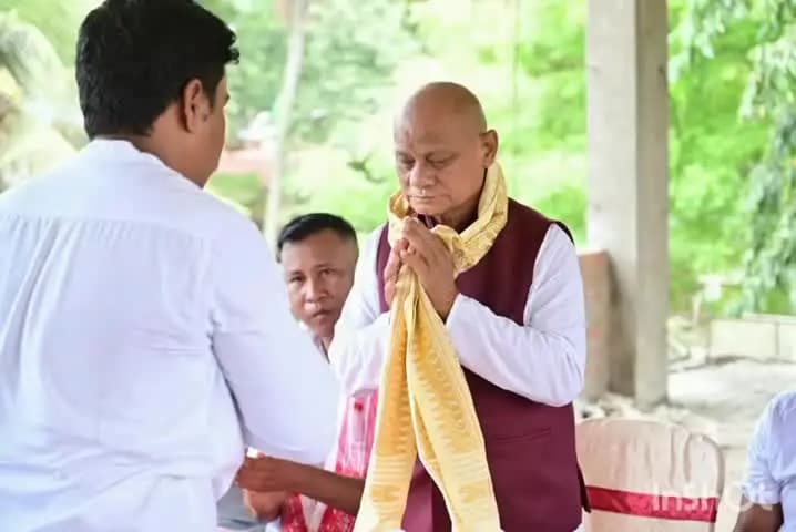 মৰিগাঁও: নিজ গেৰুৱা চাৰিআলিত কুশতলি-নিজ গেৰুৱা মণ্ডলৰ নৱ-নিৰ্মিত কাৰ্যালয় গৃহৰ শুভ উদ্বোধন কাৰ্যসূচী অনুষ্ঠিত