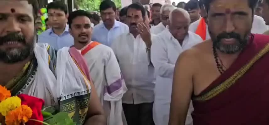 ముధోల్: గోదావరి పుష్కరాల నేపథ్యంలో రూ.20 కోట్లతో బాసరలో ఘాట్ల అభివృద్ధికి శ్రీకారం చుట్టిన మంత్రి జూపల్లి కృష్ణారావు
