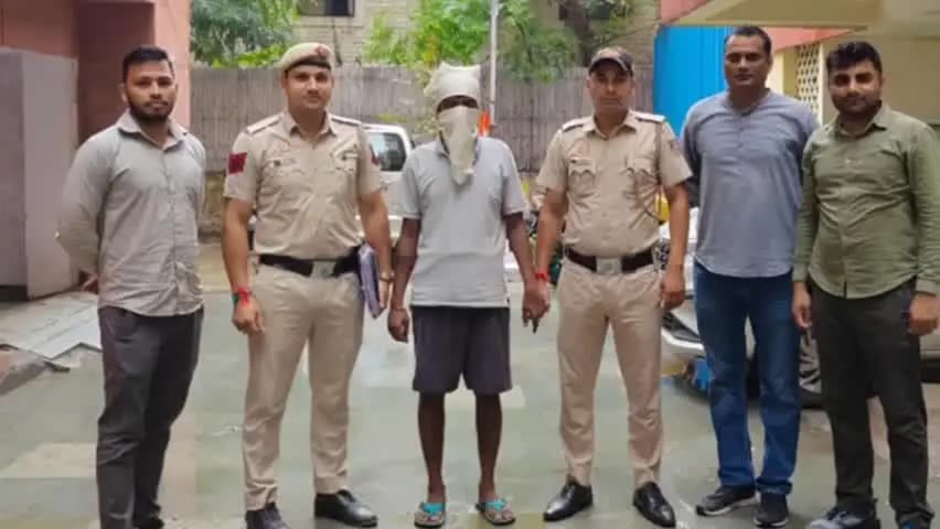 यमुना विहार: गोकलपुरी पुलिस ने अदालत से भगोड़ा घोषित आरोपी को किया गिरफ्तार