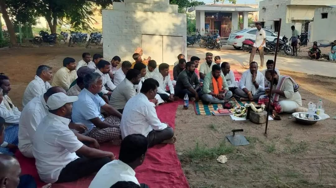 కల్వకుర్తి: జిల్లెల్ల గ్రామంలో శ్రీ కోట మైసమ్మ ఆలయ నిర్మాణానికి భూమి పూజ