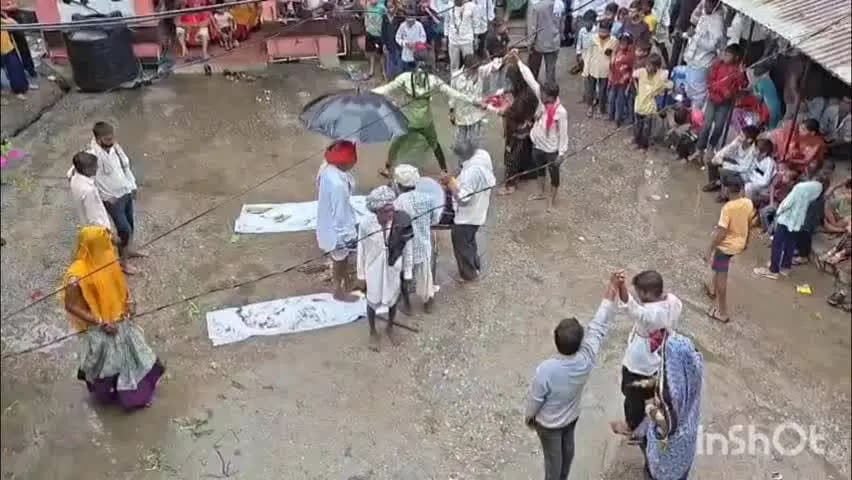 वल्लभनगर: मेवाड़ के प्रसिद्ध लोकनृत्य गवरी की धूम शुरू, शुभ मुहूर्त में कलाकारों ने धारण किए वस्त्र, थाली-मादल की गूंज शुरू