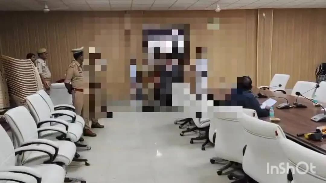 रुधौली: बस्ती में पुलिस अधिकारी की आत्महत्या, हनी ट्रैप और ब्लैकमेलिंग का खुलासा