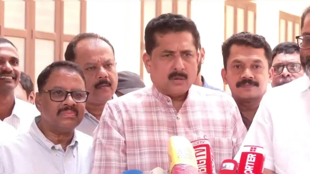 കോഴിക്കോട്: സംസ്ഥാന സ്കൂൾ കായികമേളയ്ക്ക് കോഴിക്കോട്ട് മാത്രമേ വേദിയുണ്ടാകൂ, മന്ത്രി വിശദീകരിക്കുന്നു