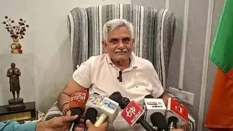 रोहतक: पूर्व मंत्री मनीष ग्रोवर ने भूपेंदर हुड्डा पर साधा निशाना, कांग्रेस सरकार में हुए कई भ्रष्टाचार