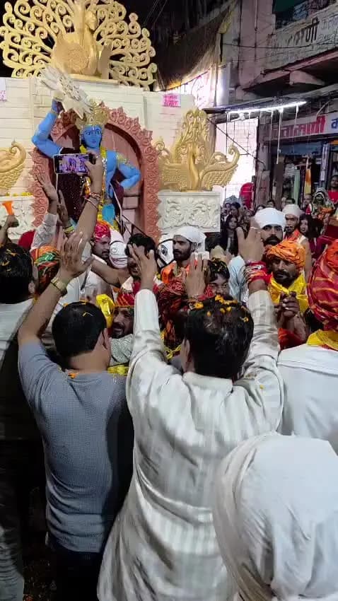 नगर में उत्साह व श्रद्धा के साथ निकला वाल्मीकि समाज का छड़ी चल समारोह
नपाध्यक्ष प्रतिनिधि रायसिंह मेवाड़ा ने किया स्वागत