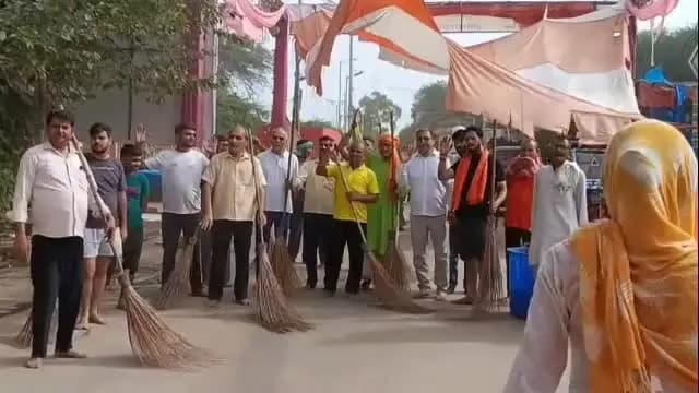 गोवर्धन: गोवर्धन परिक्रमा मार्ग पर स्वच्छता अभियान का तीसरा चरण पूरा, 13 से शुरू होगा अगला चरण