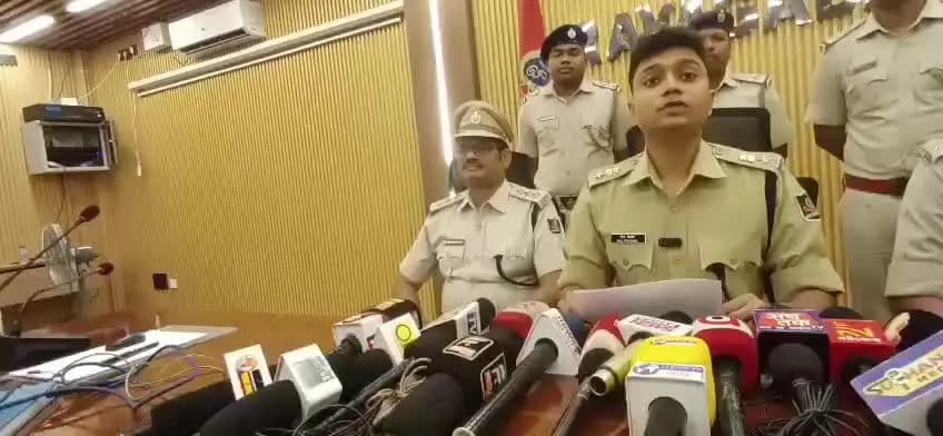 ରାୟଗଡା: ବାଇକ୍ ଲୁଟେରା ଗ୍ୟାଙ୍ଗ କୁ ଧରି କୋର୍ଟ ଫାରବାର୍ଡ କଲା ରାୟଗଡ଼ା ପୋଲିସ,୩ଜଣ ଗିରଫ ୨୨ଟି ମଟର ସାଇକେଲ ଉଦ୍ଧାର,ଶୁଣିବା SPଙ୍କ ପ୍ରତିକ୍ରିୟା