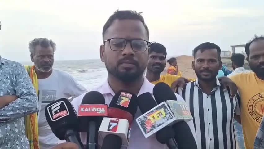 ଛତ୍ରପୁର: ଆର୍ଯ୍ୟପଲ୍ଲୀ ଠାରେ ସମୁଦ୍ର କ୍ରମାଗତ ଲଘୁଂଛି, ପ୍ରତିକ୍ରିୟା ରଖିଲେ ସ୍ଥାନୀୟ ବାସିନ୍ଦା