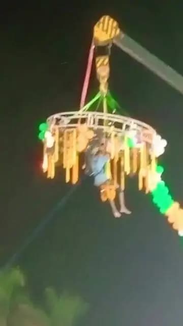 बालोद: डोंगरगढ़ की टीम ने 35 फीट ऊंची मटकी फोड़ी और जीता 60 हजार का इनाम