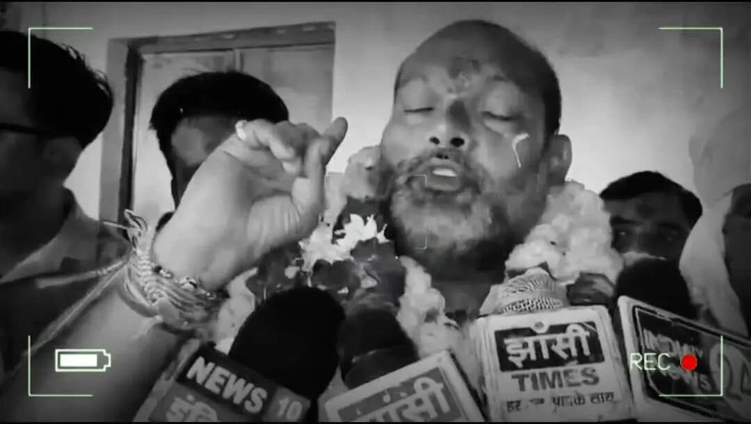 झांसी - कुशवाहा समाज के राष्ट्रीय अध्यक्ष जुगल किशोर कुशवाहा ने 2027 विधानसभा चुनाव को लेकर सभी राजनीतिक पार्टियों को खुलकर भेज दिया संदेश