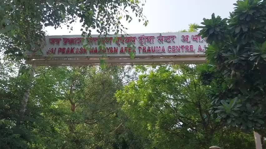सत्य निकेतन इमारत हादसे में छह लोगों की मौत