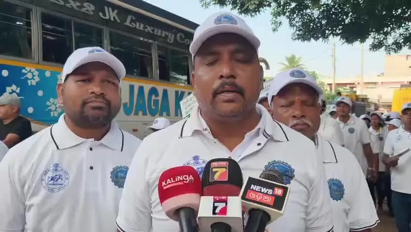 କୋରାପୁଟ: ସ୍ଵଚ୍ଛତା ପାଇଁ କୋରାପୁଟରେ ସଚେତନତା ଶୋଭାଯାତ୍ରା, ପ୍ରତିକ୍ରିୟା ରଖିଛନ୍ତି ମୁନସିପାଲଟି ଚେୟାରମେନ