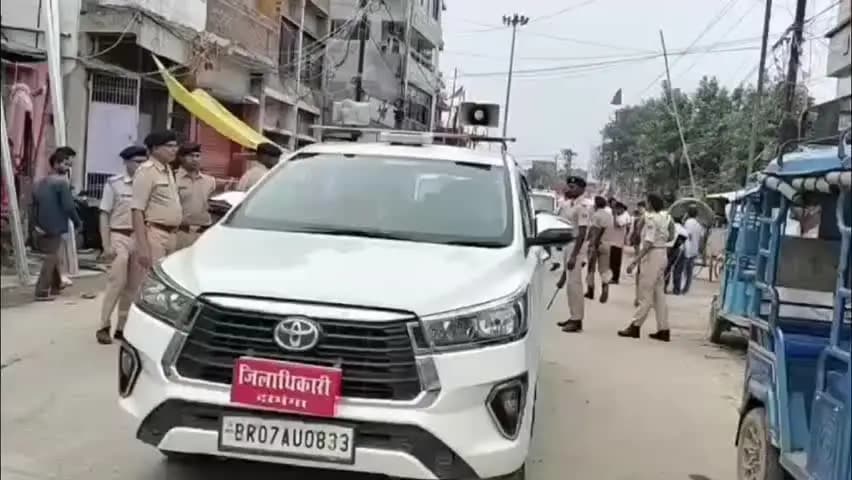 दरभंगा: दरभंगा में 1862 करोड़ की लागत से बन रहे 13 किलोमीटर एलिवेटेड कॉरिडोर का डीएम ने किया निरीक्षण, काम में तेजी का निर्देश