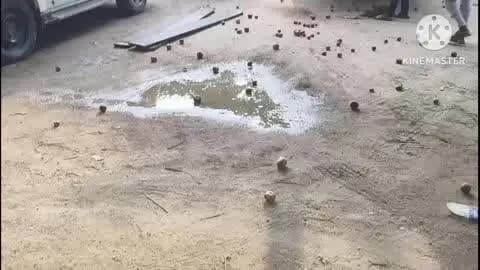 बक्सर: बक्सर में शराब तस्करी का बड़ा खुलासा, सेब की आड़ में लाई जा रही ₹64 लाख की विदेशी शराब जब्त