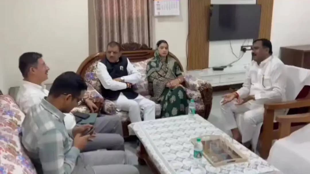 खंडवा नगर: गणेश पंडाल विवाद पर सांसद की दो टूक, कहा- प्रशासन की हठधर्मिता नहीं चलेगी, हर साल की तरह लगेंगे पंडाल