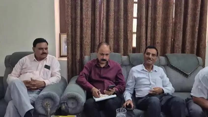 चम्बा: हिम आंचल पेंशनर्ज संघ ने बढ़ाया दबाव, भुगतान न होने पर किया राज्यव्यापी आंदोलन का एलान
