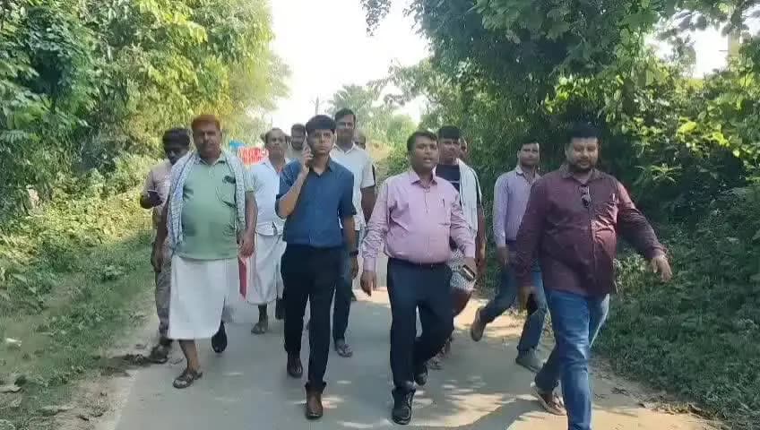 गोगरी: बोरना जीएन बांध पर अधिकारियों ने बाढ़ राहत व्यवस्था व सुविधाओं का जायजा लिया