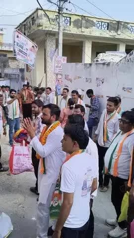 चाकसू वार्ड नंबर 15 से कोंग्रेस प्रत्याशी आकाश खंडेलवाल ने वार्ड में निकाली विशाल रैली वार्ड वासियों ने किया भव्य स्वागत