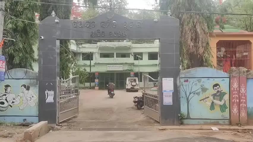 ରାୟଗଡା: ଗୁଡାରି ବ୍ଲକ କାର୍ଯ୍ୟାଳୟ ପରିସରରେ ମନରେଗା ଯୋଜନାର ଜନ ଶୁଣାଣି ଶିବିର ଅନୁଷ୍ଠିତ
