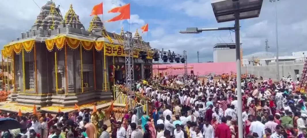 ತೇರದಾಳ: ತೇರದಾಳದಲ್ಲಿ ಶದ್ಧಾಭಕ್ತಿಗಳಿಂದ ಜರುಗಿದ ಅಲ್ಲಮಪ್ರಭು ದೇವಸ್ಥಾನದ ಜಾತ್ರಾ ಮಹೋತ್ಸವ
