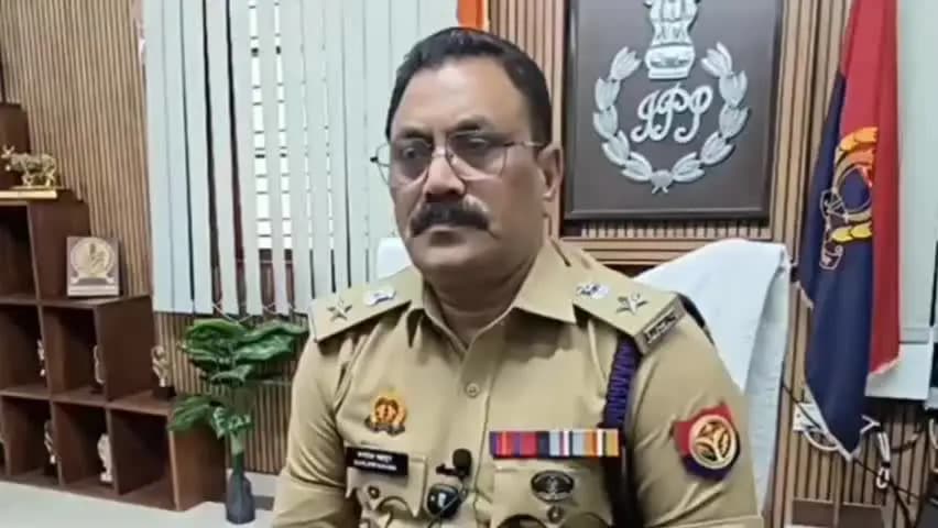 मधुबन: मधुबन इलाके में बाढ़ क्षेत्रों का पुलिस अधीक्षक ने किया दौरा, नदियों का लिया जायज़ा, चौकियों को दिए निर्देश