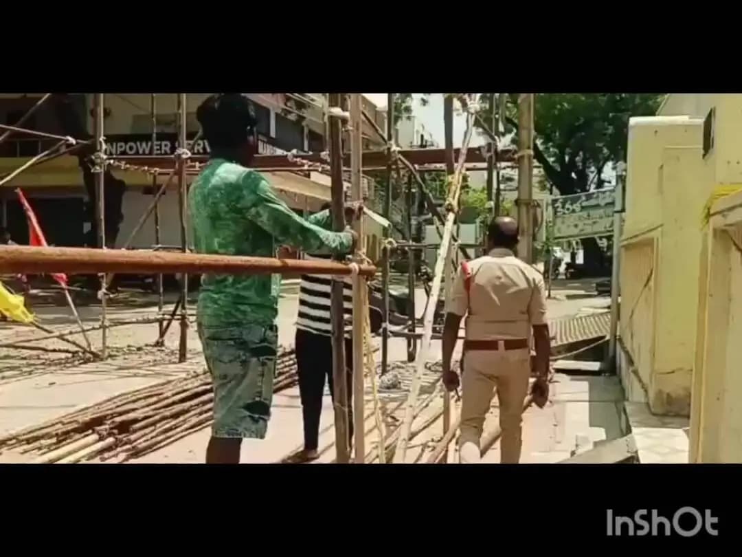 మంచిర్యాల: రోడ్లను ఆక్రమించి గణేశ్ మండపాలు ఏర్పాటు చేస్తే నిర్వాహకులపై చర్యలు తీసుకుంటామని మంచిర్యాల సీఐ ప్రమోద్ రావు హెచ్చరించారు