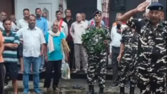 बांसगांव: छुट्टी पर घर आए SSB जवान की इलाज के दौरान मौत, बेलीपार में छत से गिरकर हुए थे घायल, सीतामढ़ी बटालियन में थे ड्राइवर