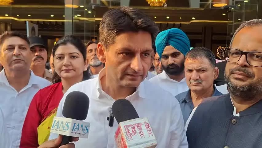 अम्बाला: अंबाला पहुंचे सांसद दीपिंदर हुड्डा ने मुख्यमंत्री पर किया जुबानी प्रहार