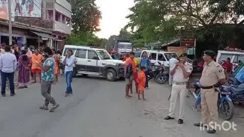 चान्दन: सूईया चौक के पास मिनी ट्रक से कुचलकर 13 वर्षीय छात्र की दर्दनाक मौत, ग्रामीणों ने किया सड़क जाम