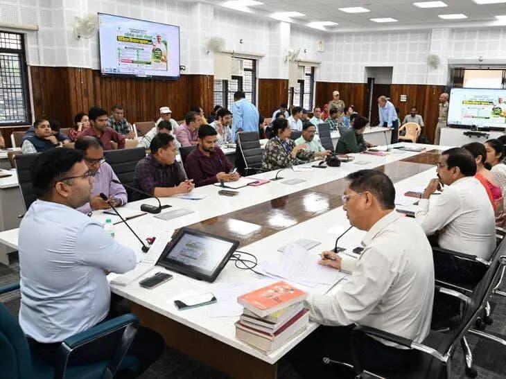 रुद्रप्रयाग: नदियों में कूड़ा डालने वालों पर FIR, केदारनाथ में 'कैरी मी बैक' योजना एक्टिव