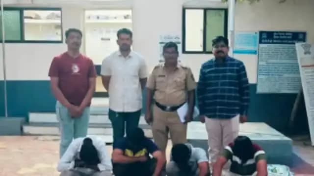 शिरूर कासार: शिरूर कासार तालुक्यात पाणबुडी मोटार चोरी करणारे चौघे अटक केले