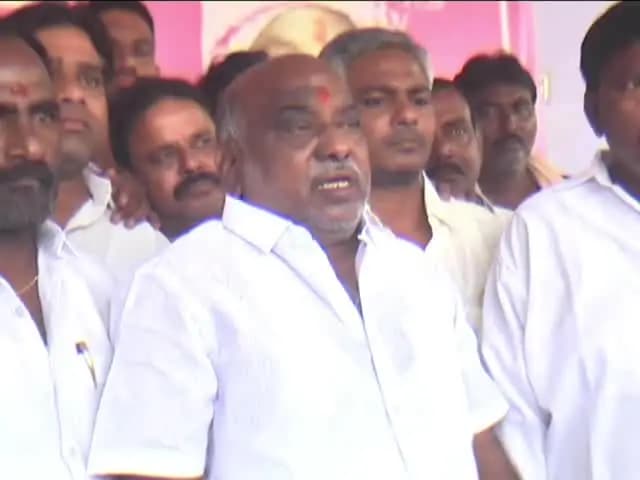 అదిలాబాద్ అర్బన్: బిఆర్ఎస్ పార్టీపై ఆదిలాబాద్ పోలీసులు కక్ష కట్టారు: మాజీ మంత్రి జోగు రామన్న