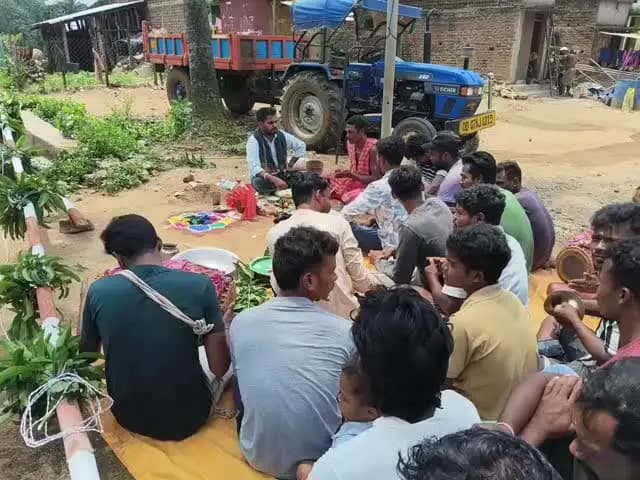 ମୋହନା: ମେରାପଲ୍ଲୀରେ ଗଣେଶ ପୂଜା ପାଇଁ ଶୁଭ ଖୁଣ୍ଟ ସ୍ଥାପନ