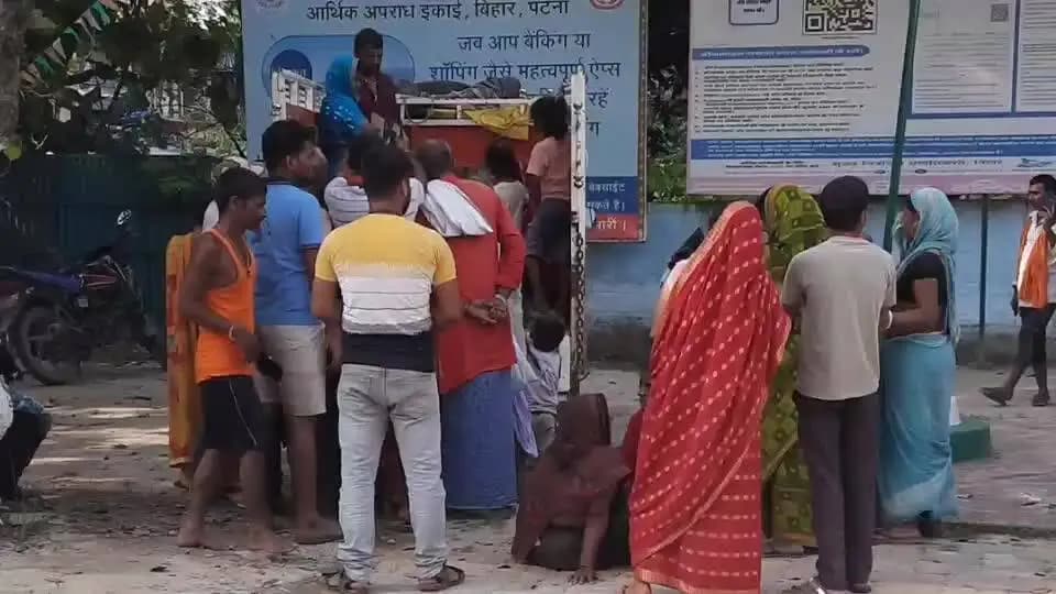 बलिया: मिर्जापुर चौक के समीप बाढ़ के पानी में डूबकर एक किशोरी और एक युवती की मौत