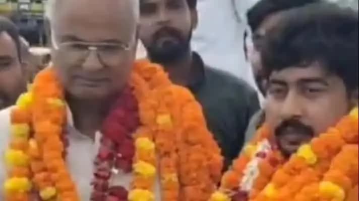 मुगलसराय: सपा प्रदेश कार्यकारिणी सदस्य संदीप यादव का मुगलसराय में जोरदार स्वागत किया गया
