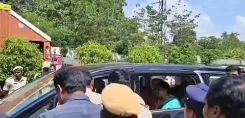 మేడ్చల్: సునీత లక్ష్మారెడ్డి,సబితా ఇంద్రారెడ్డి, కోవ లక్ష్మీలను అరెస్టు చేసిన షామీర్ పేట పోలీసులు