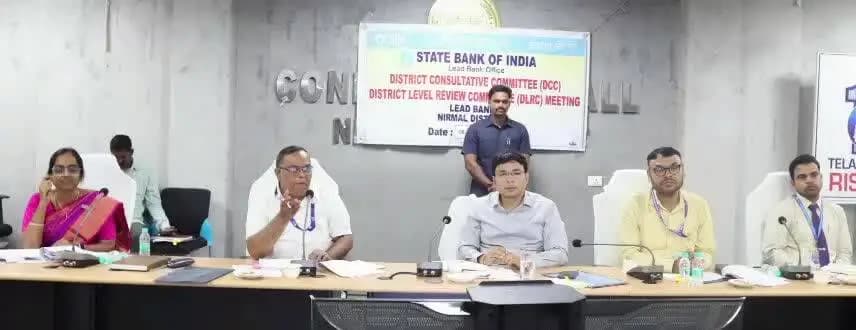 నిర్మల్: జిల్లా ఆర్థికాభివృద్ధిని వేగవంతం చేసేందుకు నిర్దేశించిన వార్షిక రుణ ప్రణాళిక లక్ష్యాలను వంద శాతం సాధించాలి: కలెక్టర్